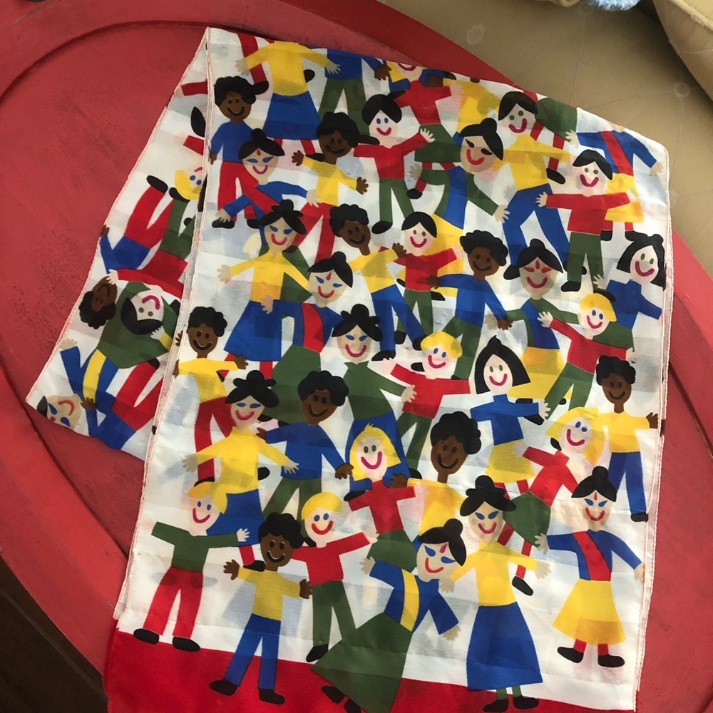 Colorful Scarf with Children Around the World 🌎 Print